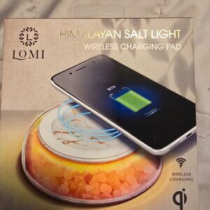 Wireless Charging Pad with Himalayan Salt Light - NIB ✨